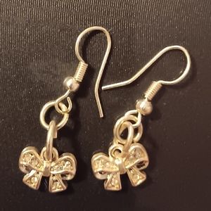Bow earrings